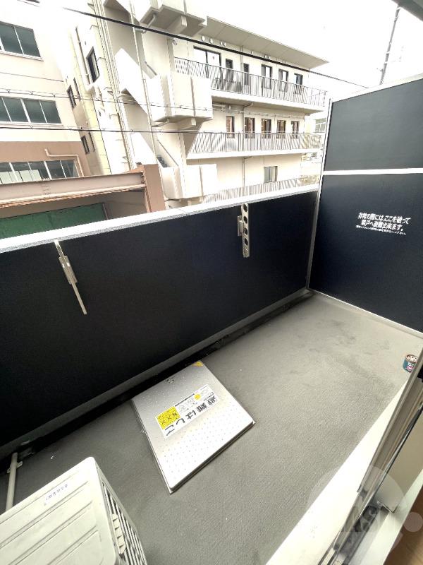 13/28 バルコニー