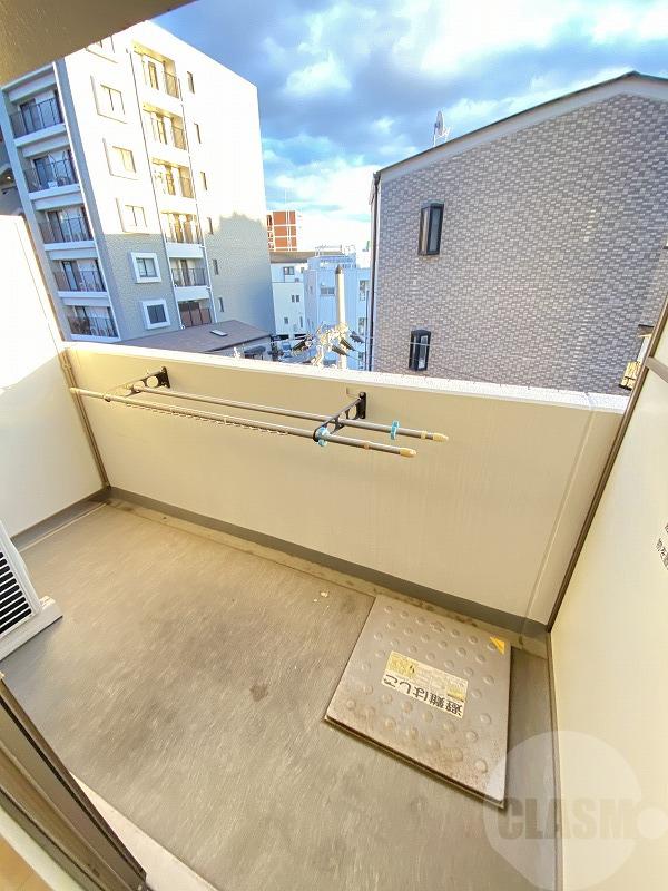 16/28 バルコニー