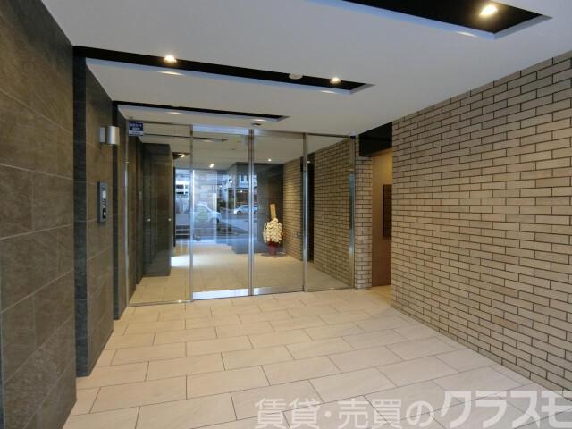 2/4 エントランス