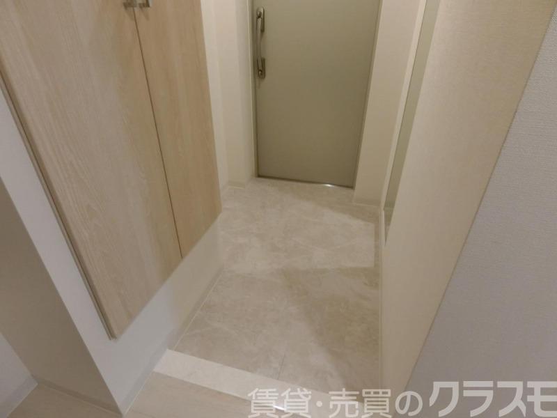 16/30 玄関