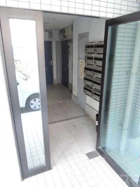 3/7 エントランス