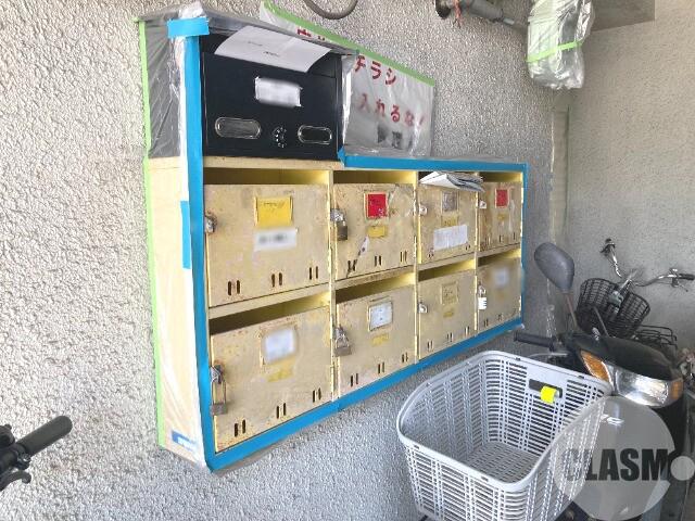 18/23 エントランス