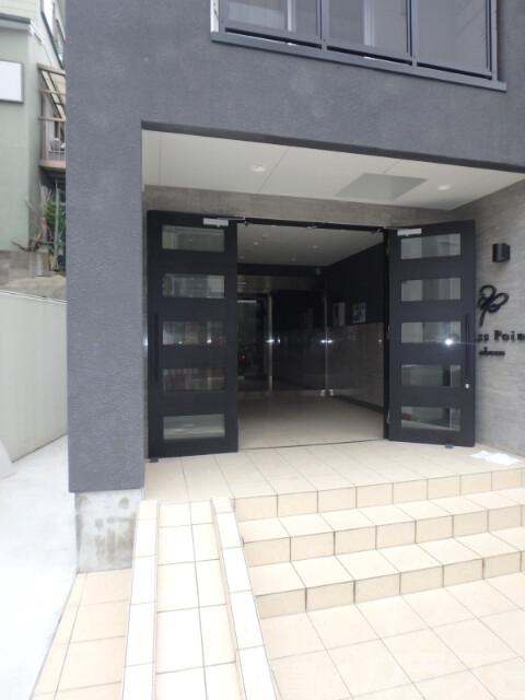 17/28 エントランス