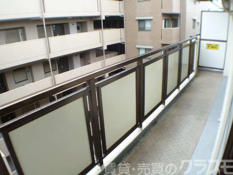 26/30 バルコニー