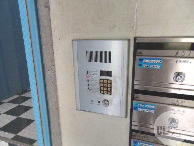 21/26 エントランス