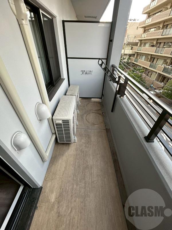 13/22 バルコニー