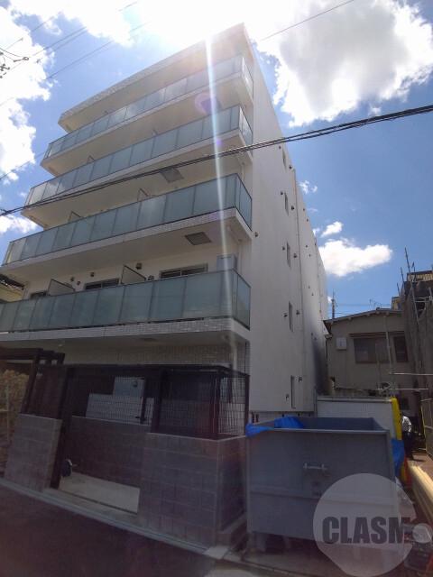 21/26 エントランス