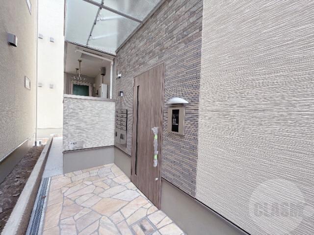 22/30 エントランス