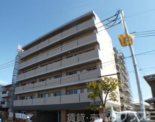 30/30 エントランス