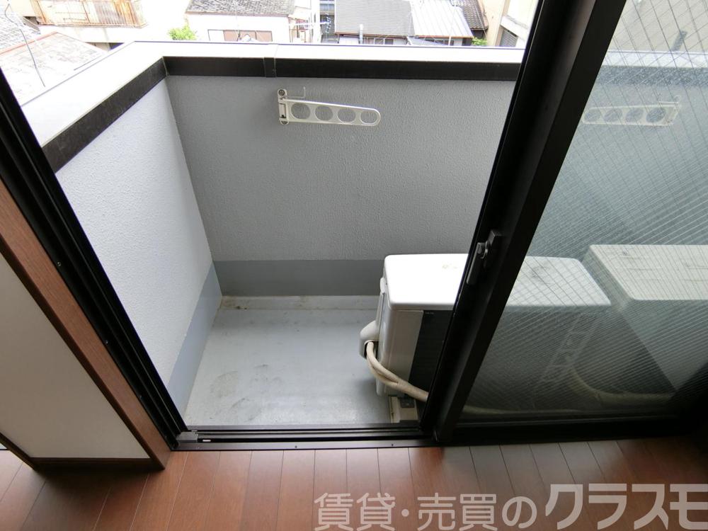 23/30 バルコニー