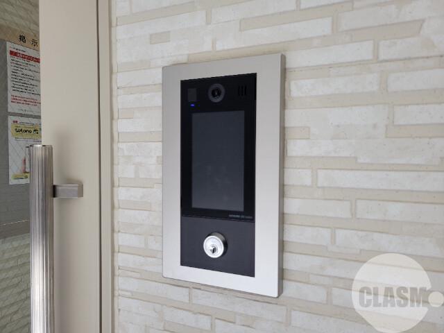 21/27 エントランス