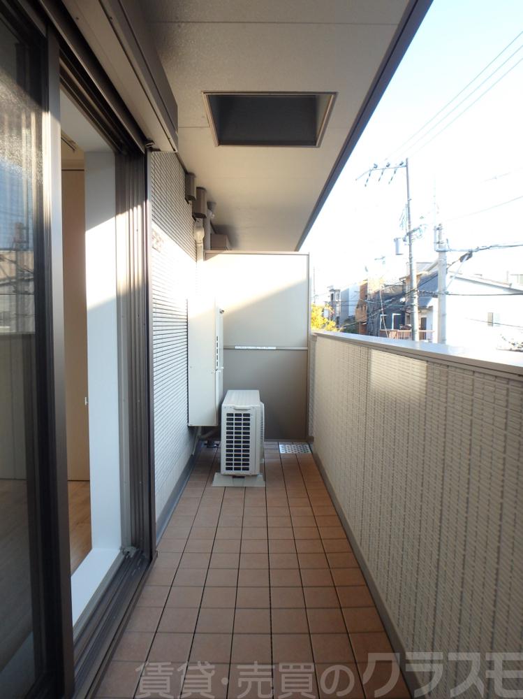 18/30 バルコニー