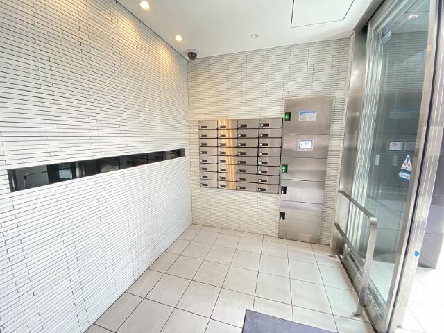 22/30 エントランス