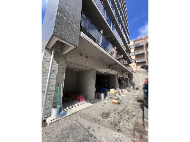 21/30 エントランス