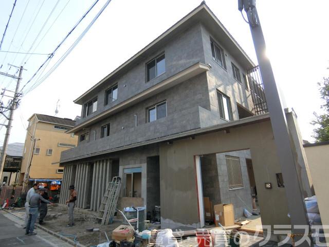 30/30 エントランス