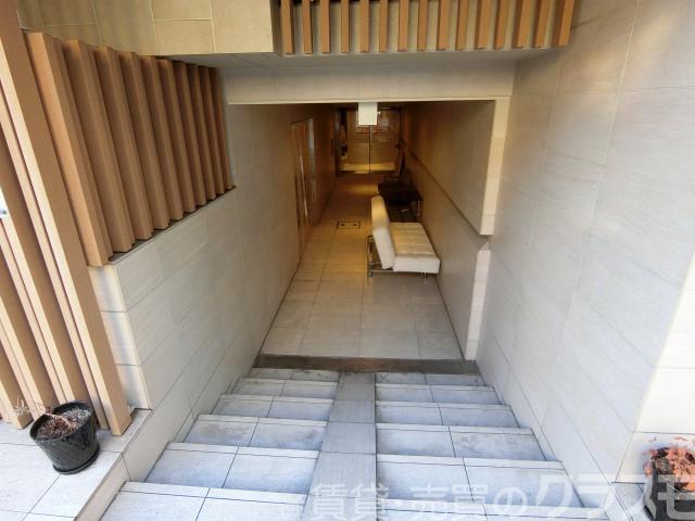 29/30 エントランス