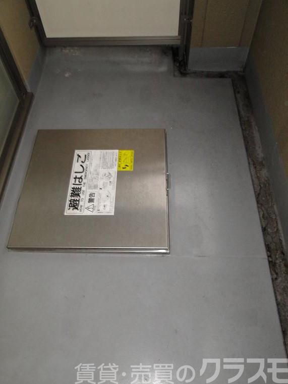 23/30 バルコニー