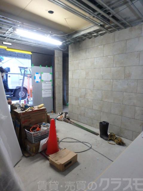 20/30 エントランス