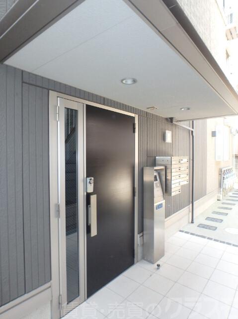 16/27 エントランス