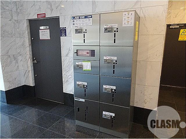 21/27 エントランス