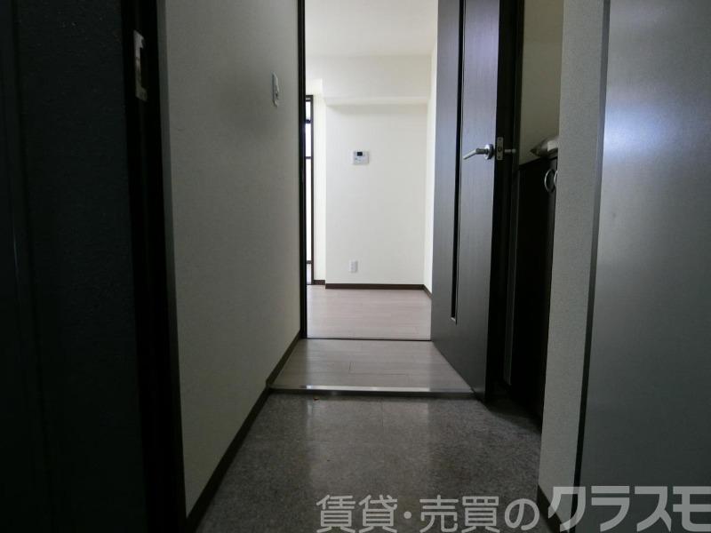 16/30 玄関