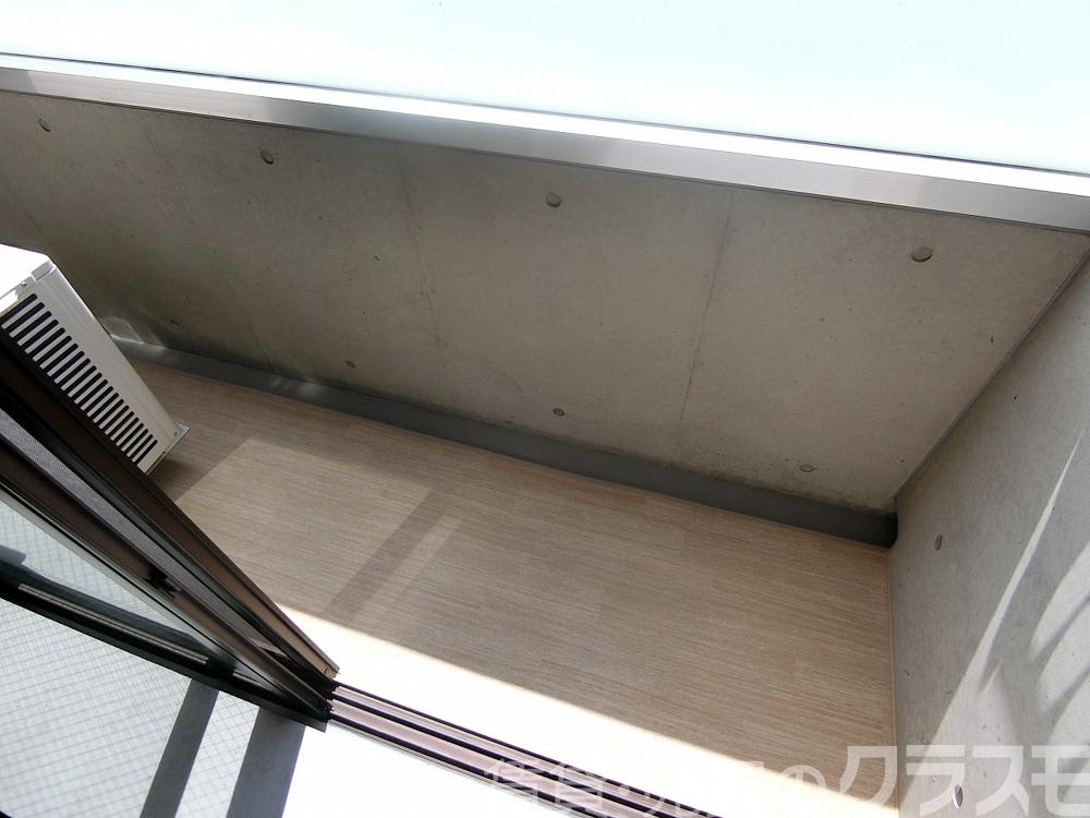 25/30 バルコニー