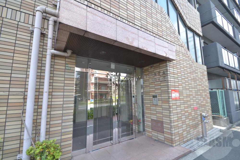 14/22 エントランス