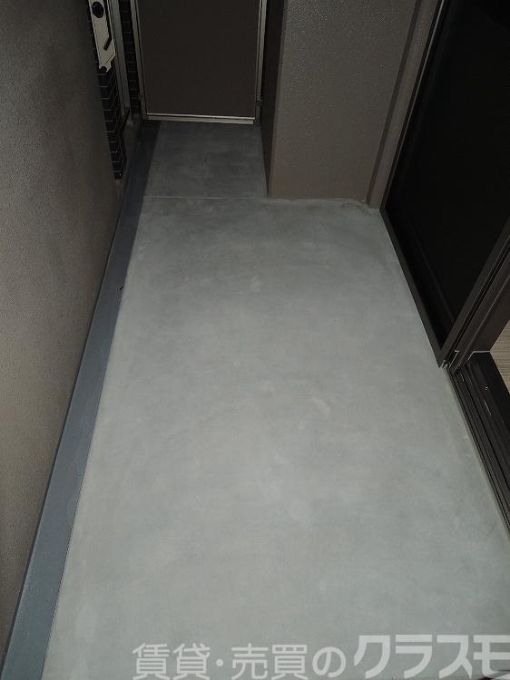 19/30 バルコニー