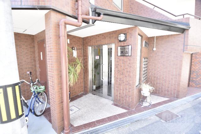 14/23 エントランス