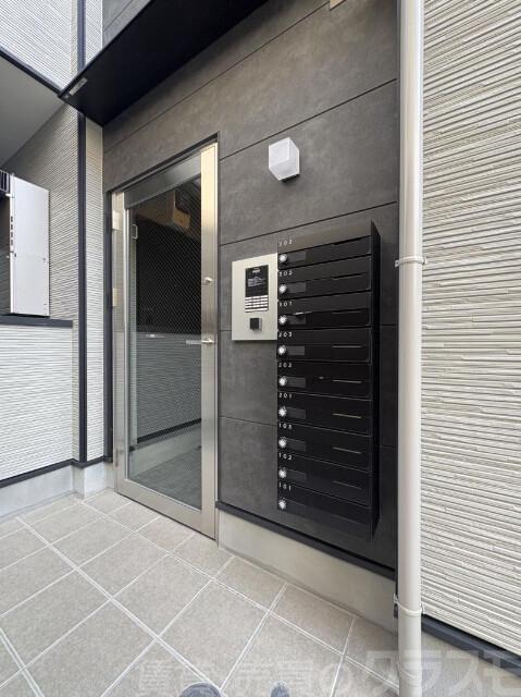 25/30 エントランス