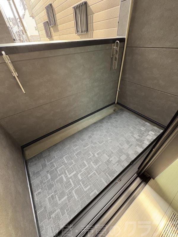 19/30 バルコニー