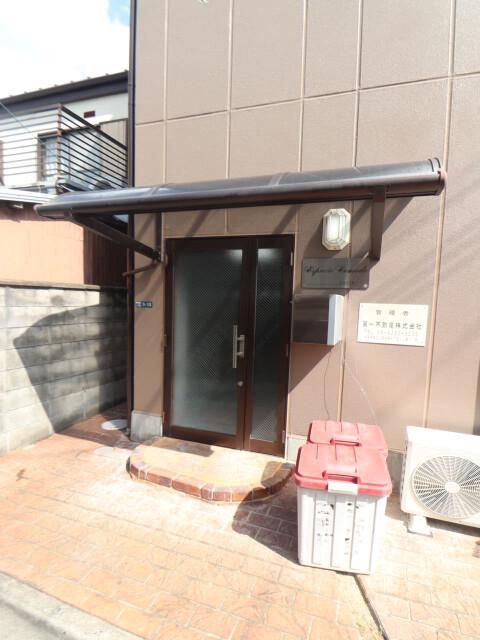 22/30 エントランス