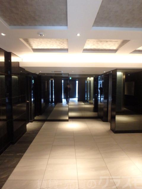 4/5 エントランス