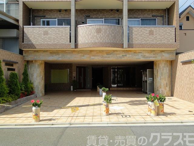 29/30 エントランス