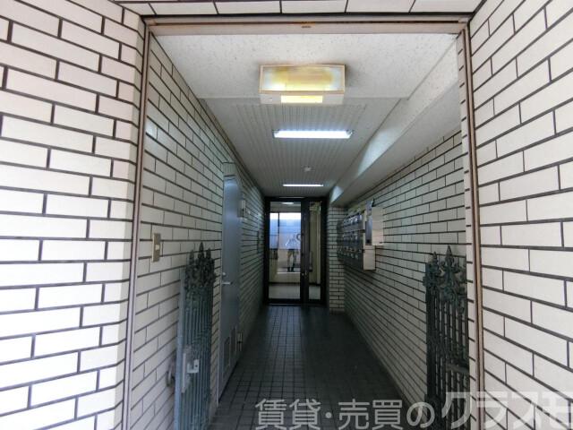 2/3 エントランス