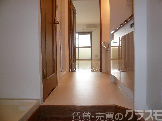 14/30 玄関