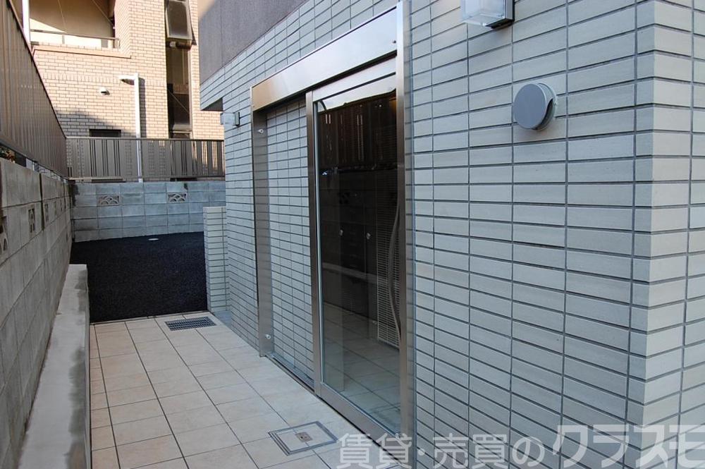 2/4 エントランス