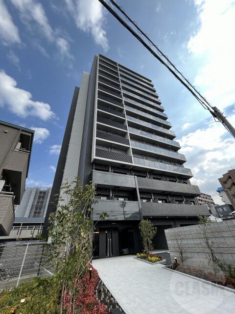 21/30 エントランス