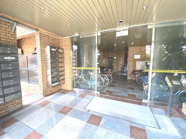 2/11 エントランス