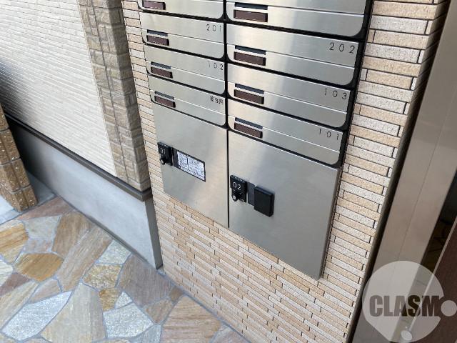 20/30 エントランス