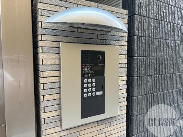 20/30 エントランス