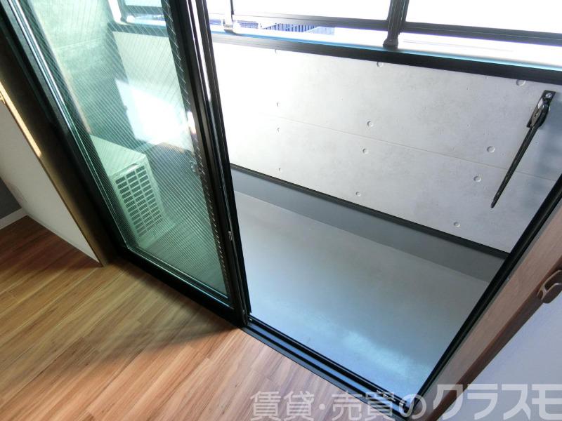 23/30 バルコニー