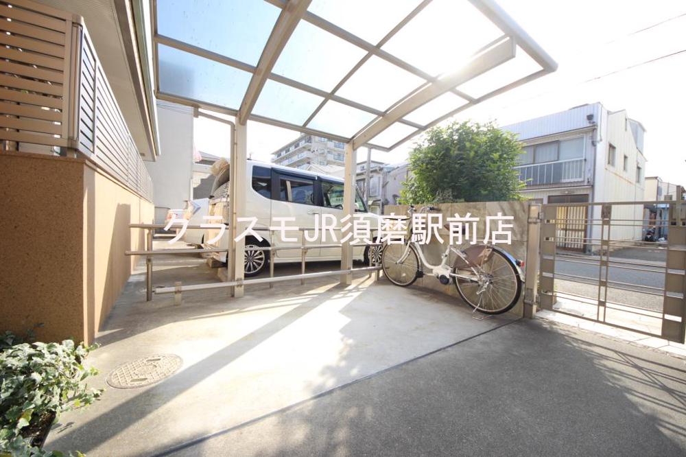 17/26 エントランス