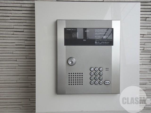 21/28 エントランス