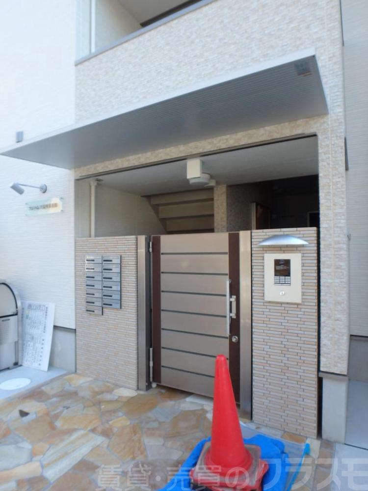 17/27 エントランス