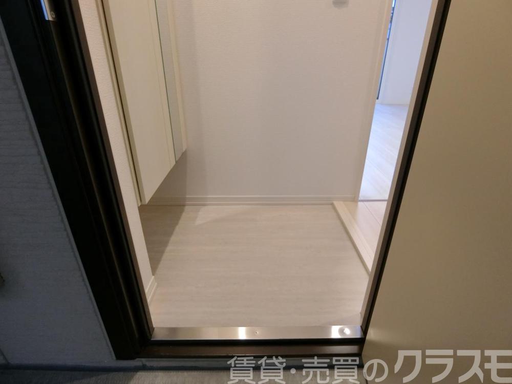 14/30 玄関
