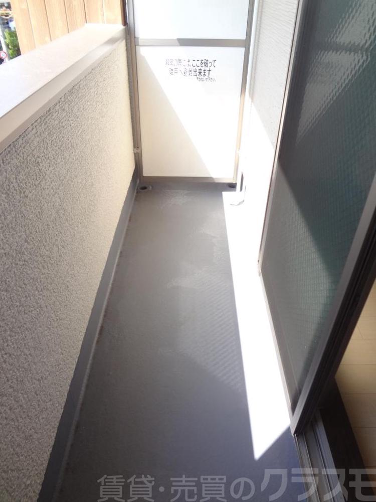 16/23 バルコニー