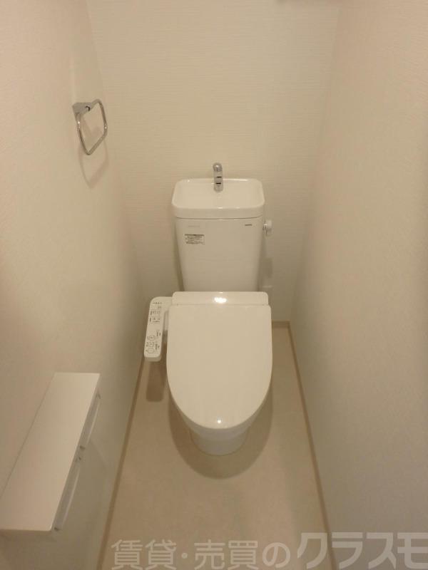 26/30 エントランス