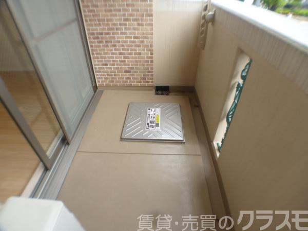 23/30 バルコニー