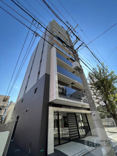 21/30 エントランス